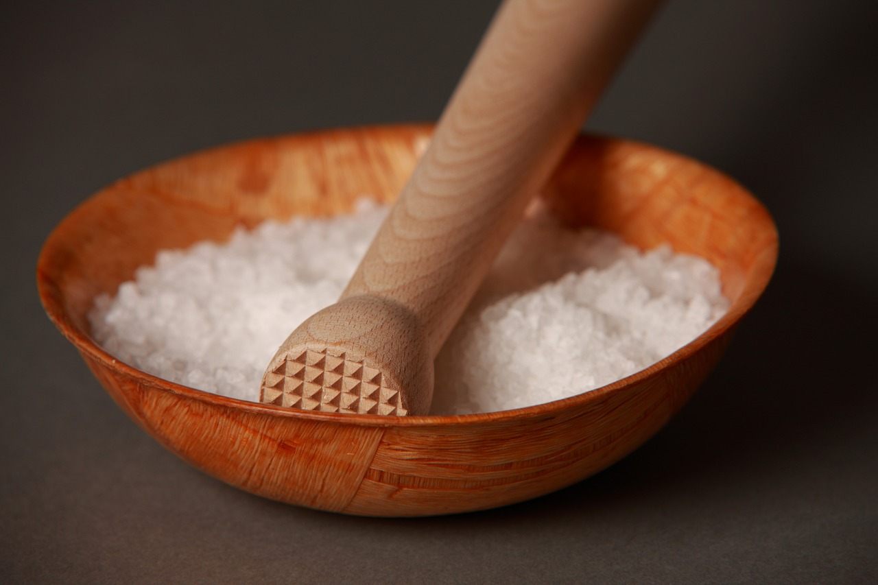 bowl, salt, wood-1884168.jpg